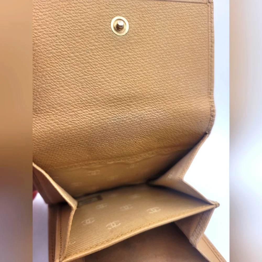 Chanel Vintage Caviar Leather  Bifold Wallet